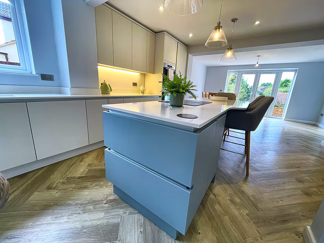 bespoke-garden-room-exterior-complete-hullbridge-essex