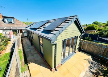 newly-built-large-garden-room-rochford-essex